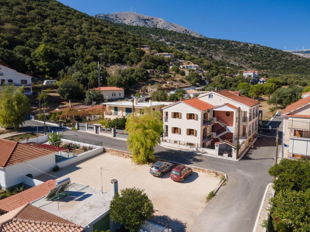 Alexatos Studios & Apartments Agia Efimia Ngoại thất bức ảnh