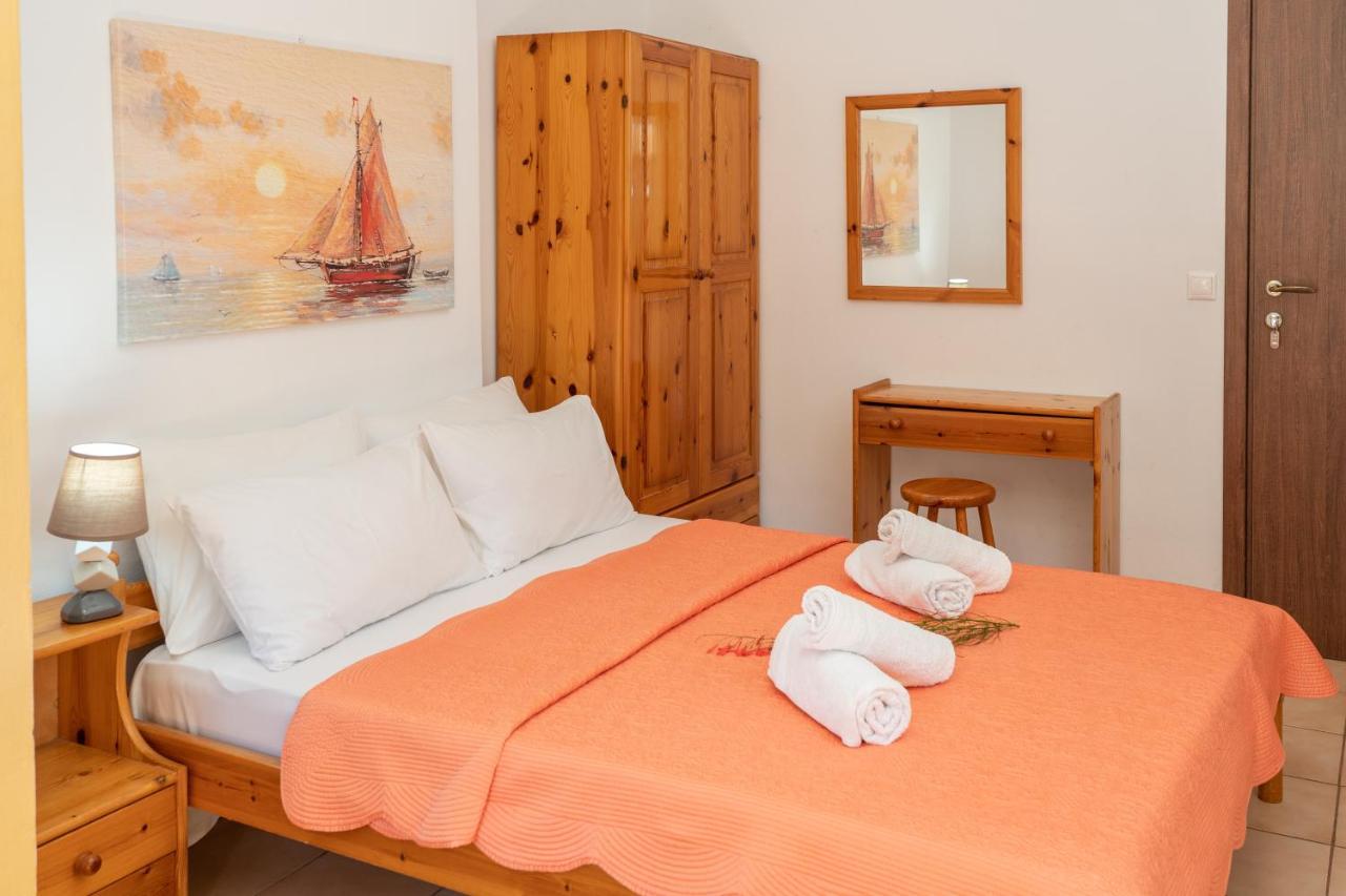 Alexatos Studios & Apartments Agia Efimia Ngoại thất bức ảnh