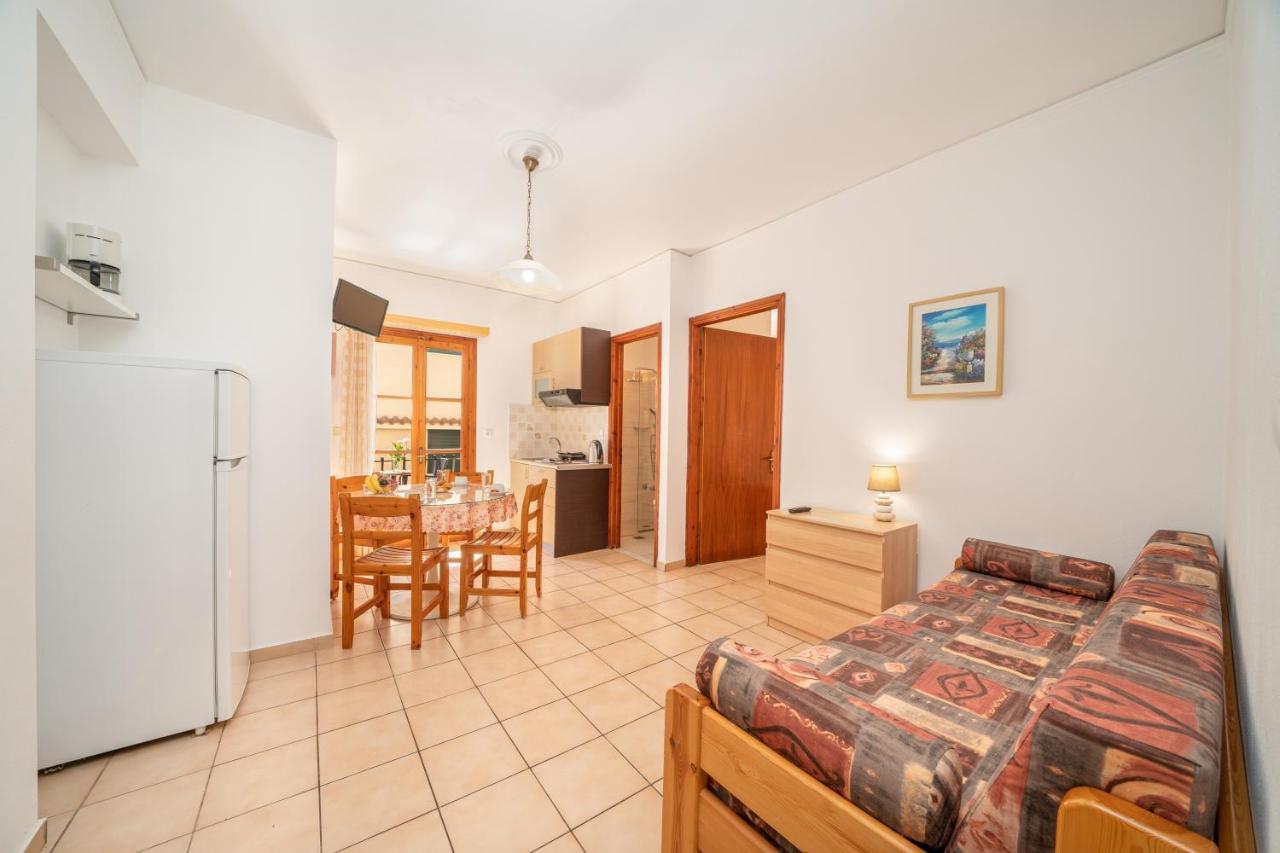 Alexatos Studios & Apartments Agia Efimia Ngoại thất bức ảnh