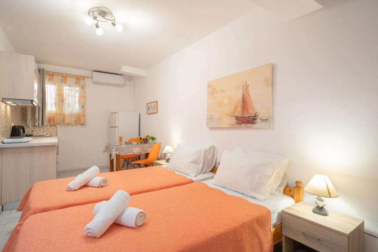 Alexatos Studios & Apartments Agia Efimia Ngoại thất bức ảnh