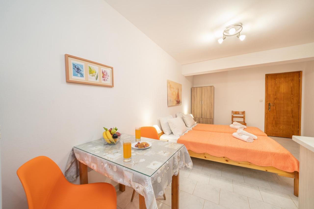 Alexatos Studios & Apartments Agia Efimia Ngoại thất bức ảnh