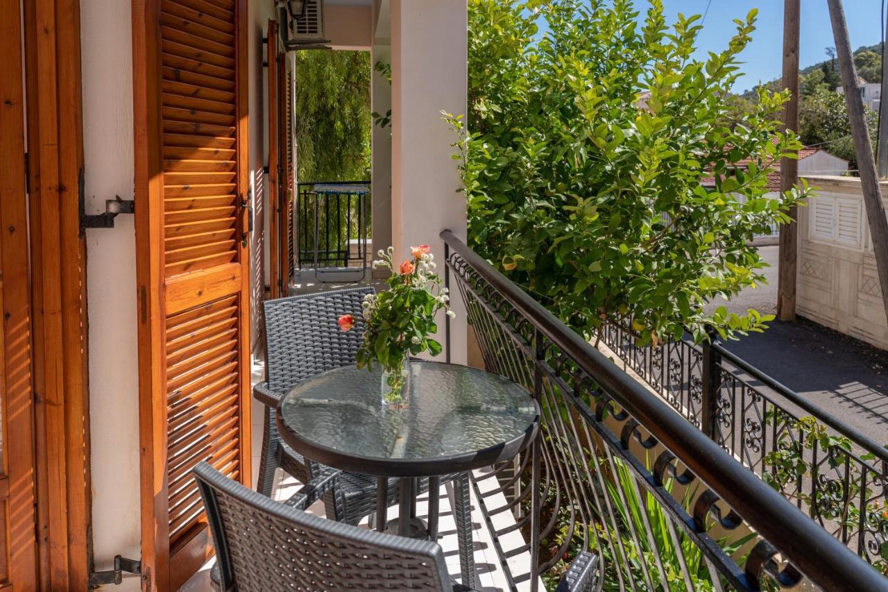 Alexatos Studios & Apartments Agia Efimia Ngoại thất bức ảnh
